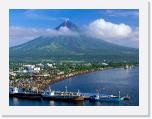 Mount Mayon, Legazpi City, Luzon Islands, Philippines * 1600 x 1200 * (405KB)